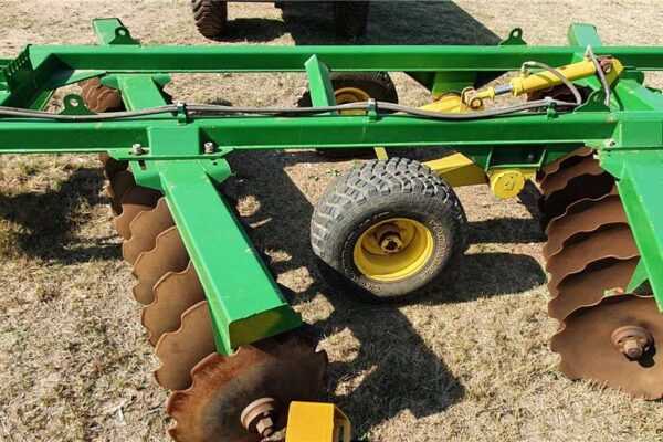 14x14 Hydraulic offset disc harrow,28 disc - Image 4